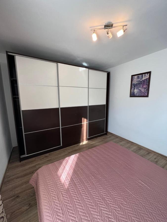 Nordic Sunny Apartment Suceava Exterior foto